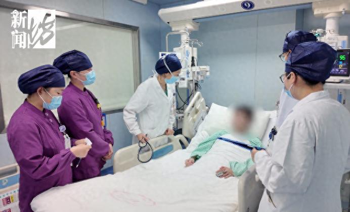 “悲剧还是发生了！”7月29日报道，上海，一男子去泰国出差时，吃了不少生腌海鲜和