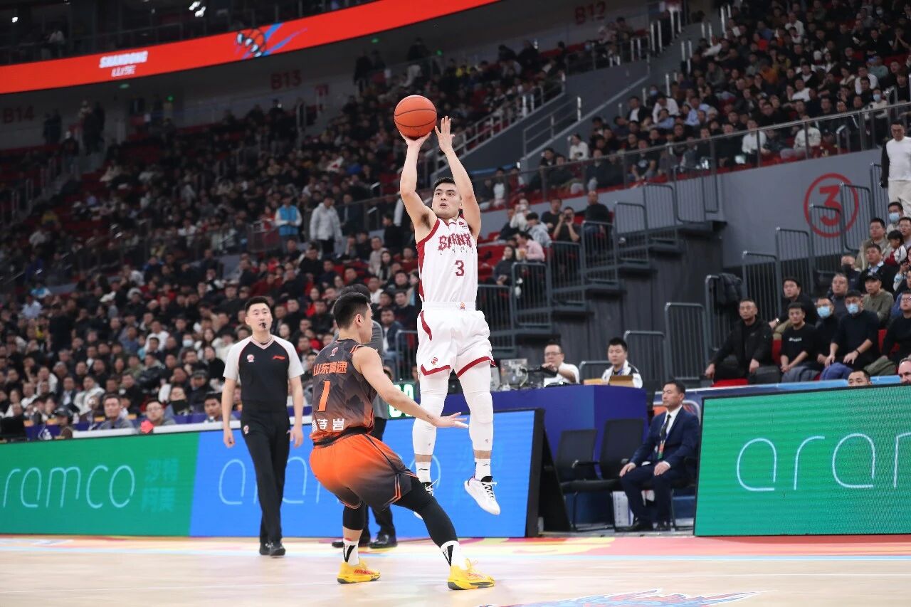 媒体人: 山西队的球员们更应该摆在心态, 认真打好每一场球