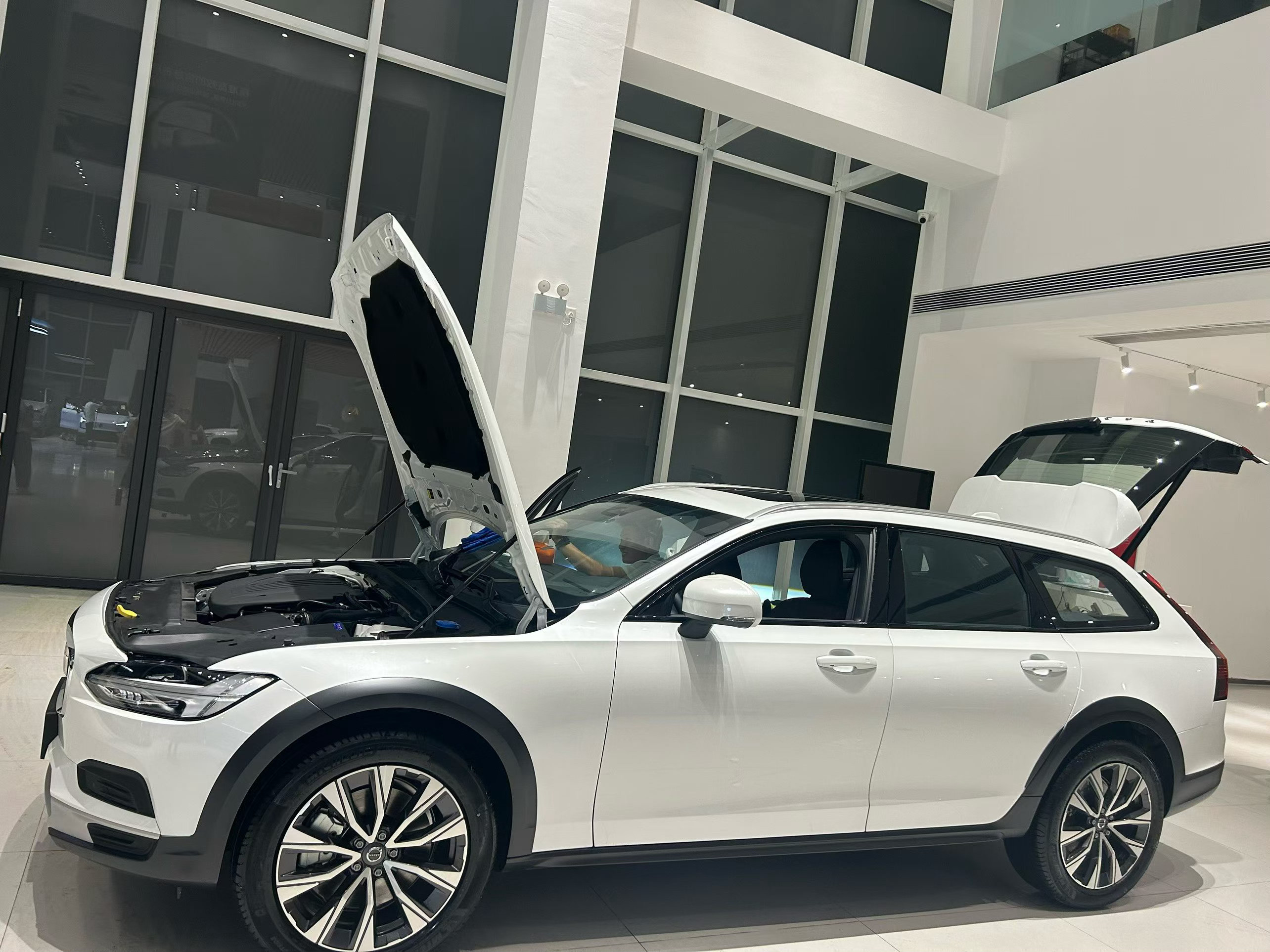 沃尔沃V90CC还能有32.5万裸车​​​