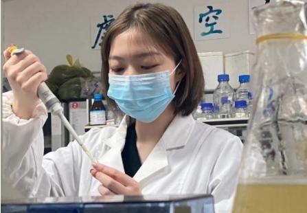 浙师大女学霸管家寅，本科期间发11篇SCI，直博西湖大学，太牛了管家寅出生在乡