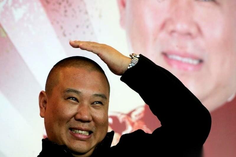 郭德纲脱口而出：岳云鹏！就这一下，什么都明白了。人家问他最满意的徒弟是谁，他