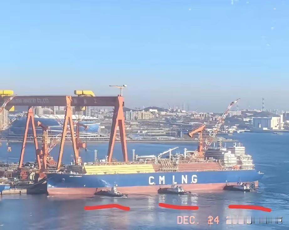 遮挡达利安004的LNG气船挪窝了...达利安004的遮挡船挪走了！这下大家