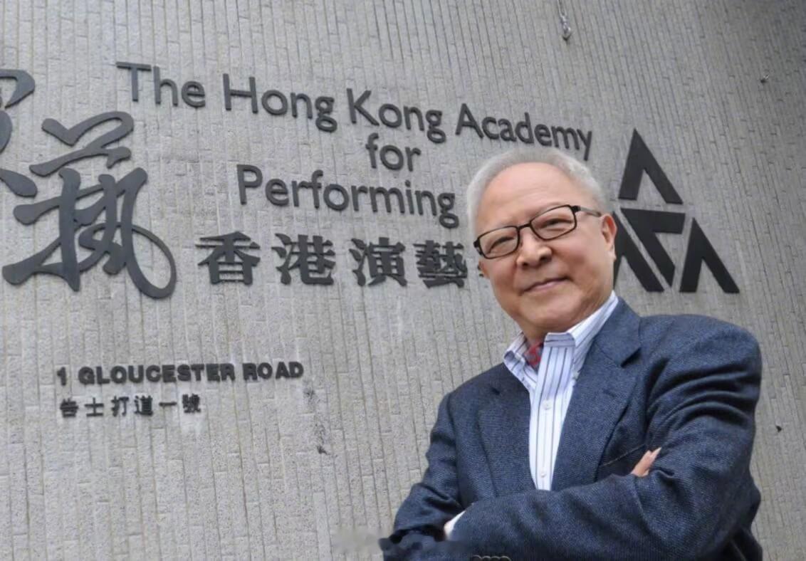 演员钟景辉去世家属发声【知名男演员在睡梦中离世，侄子发文】近几日演艺界噩耗频传，