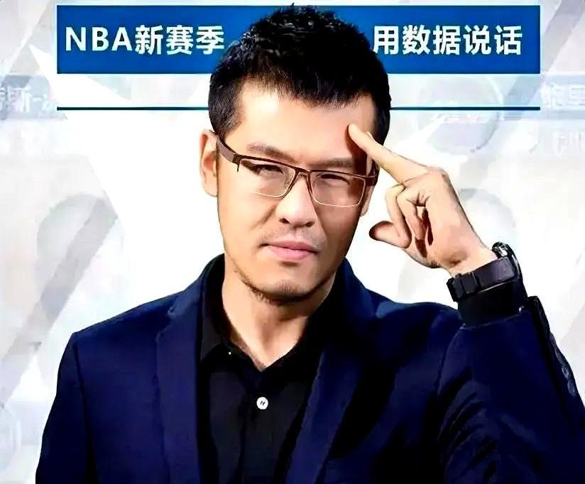 杨毅谈李梦事件：李梦的事件最近吵得沸沸扬扬，李梦没有进入国家队，大家个有个的说