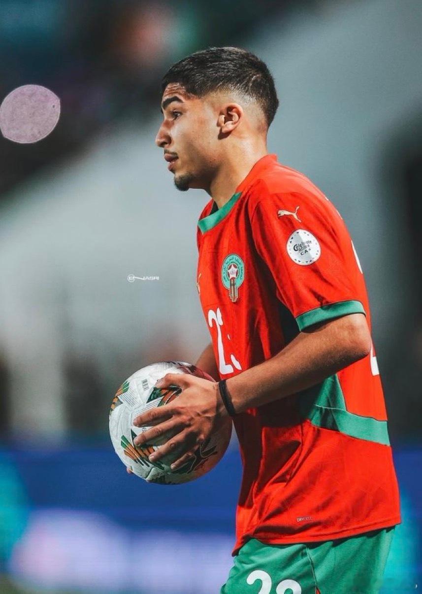 瑞士SKY：国米加大了对蒙塞夫·泽克里的追逐力度现已与球员代表开启了谈判国米