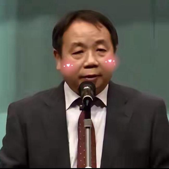 松山机场这一幕，真叫人看尽了世态炎凉与人性丑陋。石平原本以为是场“荣归”，被