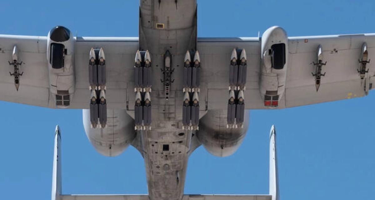 【打仗没停过，弹药耗太快，以色列准备一次采购5000枚小直径炸弹】以色列的弹