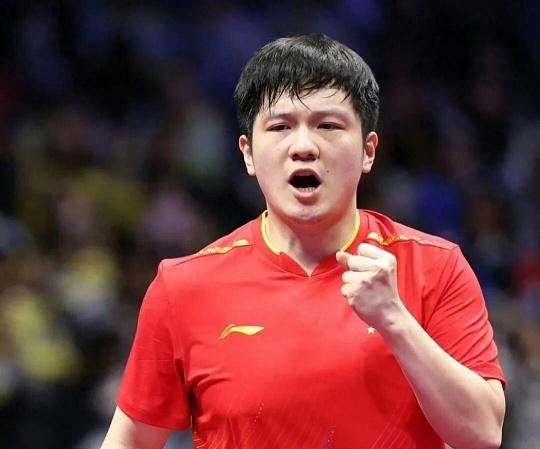 离谱！樊振东一旦开播，热度直接碾压方博，全网要被挤爆国乒顶流有多恐怖？房胤