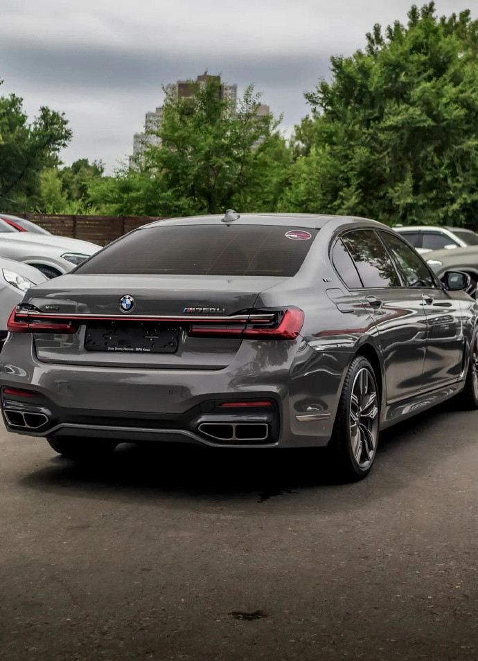 汽车G12M760Li！宝马7系近15年的颜值巅峰！