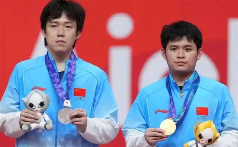 王楚钦不敌林诗栋，难道真觉得是发挥失常吗？懂行的人都心知肚明，他求胜的欲望压根没