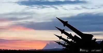 福克斯新闻消息：委内瑞拉防空系统未对美军首轮打击做出反击​福克斯新闻频道称，