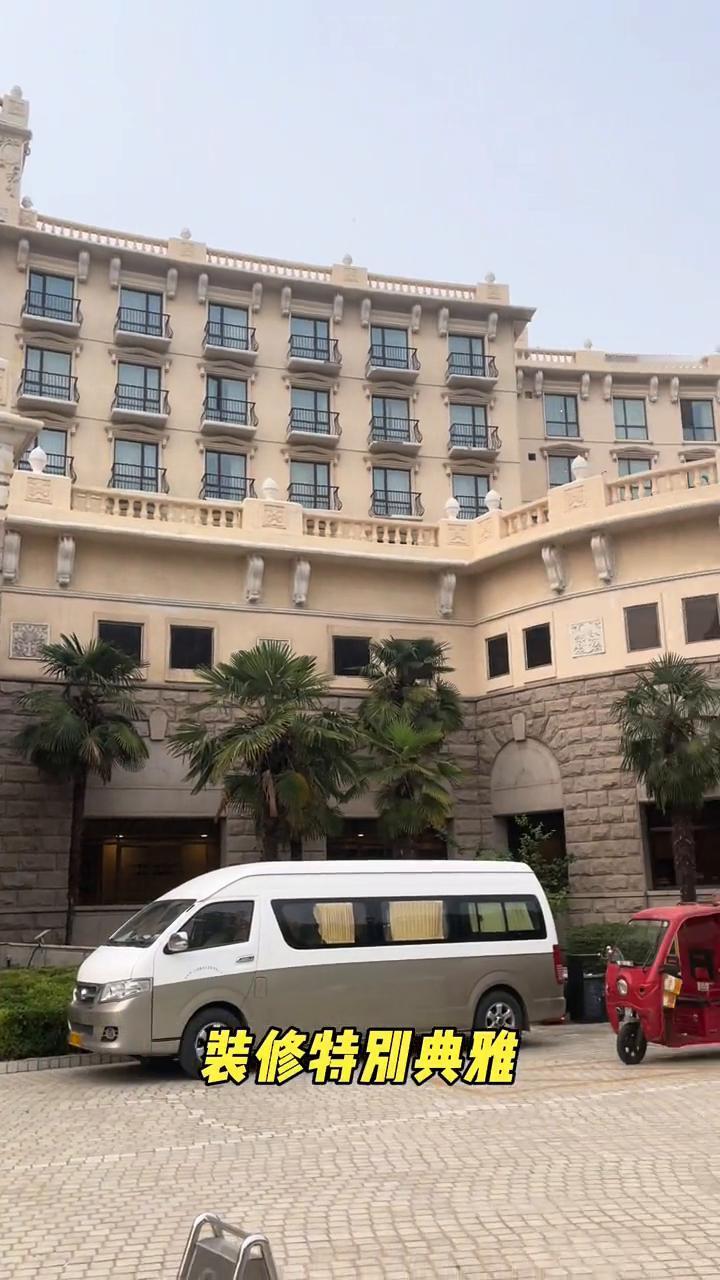 郑州金水路建国饭店曾经应该是郑州最气派的饭店之一，装修特别典雅，现在看也不过时。