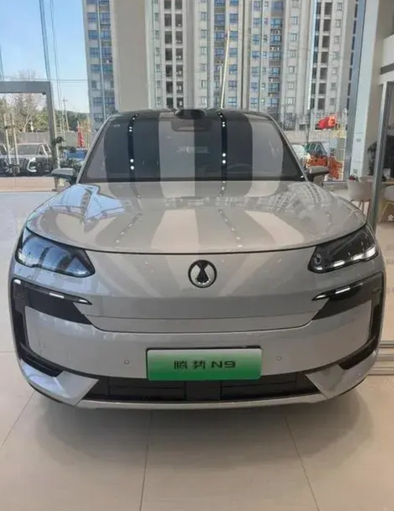 咱们说句心里话，腾势N9能保持月销2000+依旧是非常不错的成绩了，我的观点不变