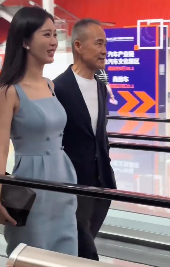 此前，王石妻子田朴珺在接受采访时表示：“无论遇到什么样的人，如果他束缚我，那他给