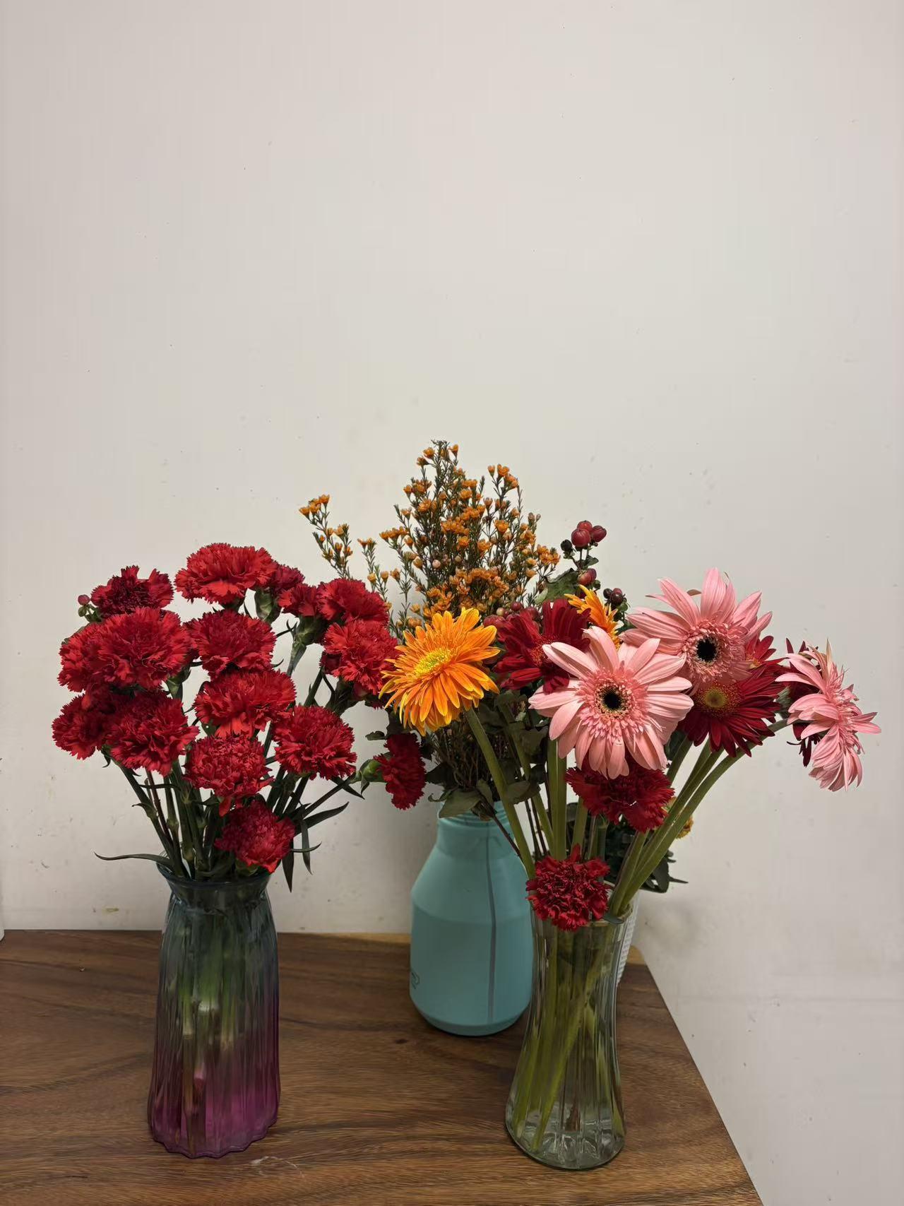 春日生活打卡季家里养花，就像开启一场奇妙的治愈之旅。我养了盆崔梅，2024年