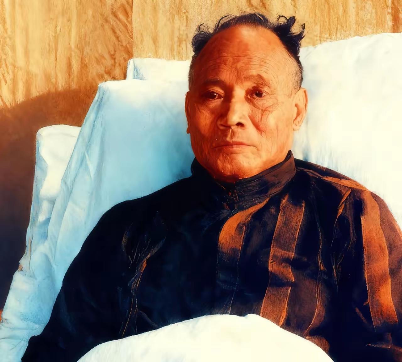 1954年汤恩伯死在日本，蒋介石知道后，淡淡的说：“死了也好。”其实汤恩伯，可以