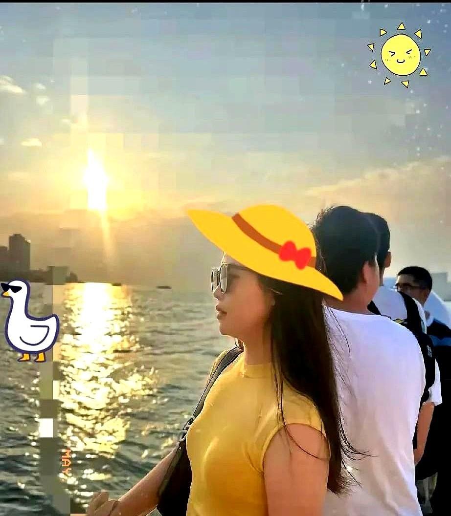 我闺女已经当了四次伴娘了，原本她第三次就说不再当了，因为听说当伴娘超过三次会嫁不
