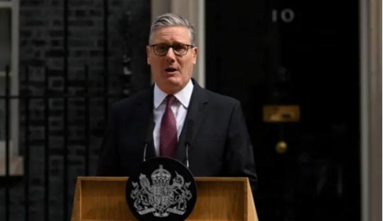 谁也没料到来得这么快！英国政坛再迎巨震，斯塔默扛不住压力宣布辞职走人，下一任首相