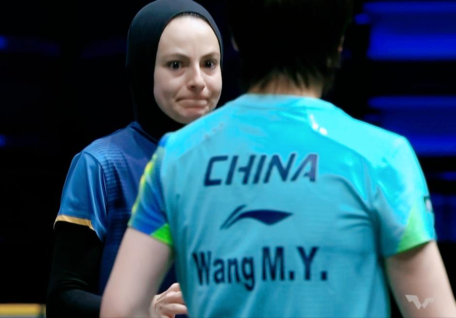 笑死我了！王曼昱3:0拿下梅谢芙，为何侯英超和程靖淇的预测，都错的离谱？前两