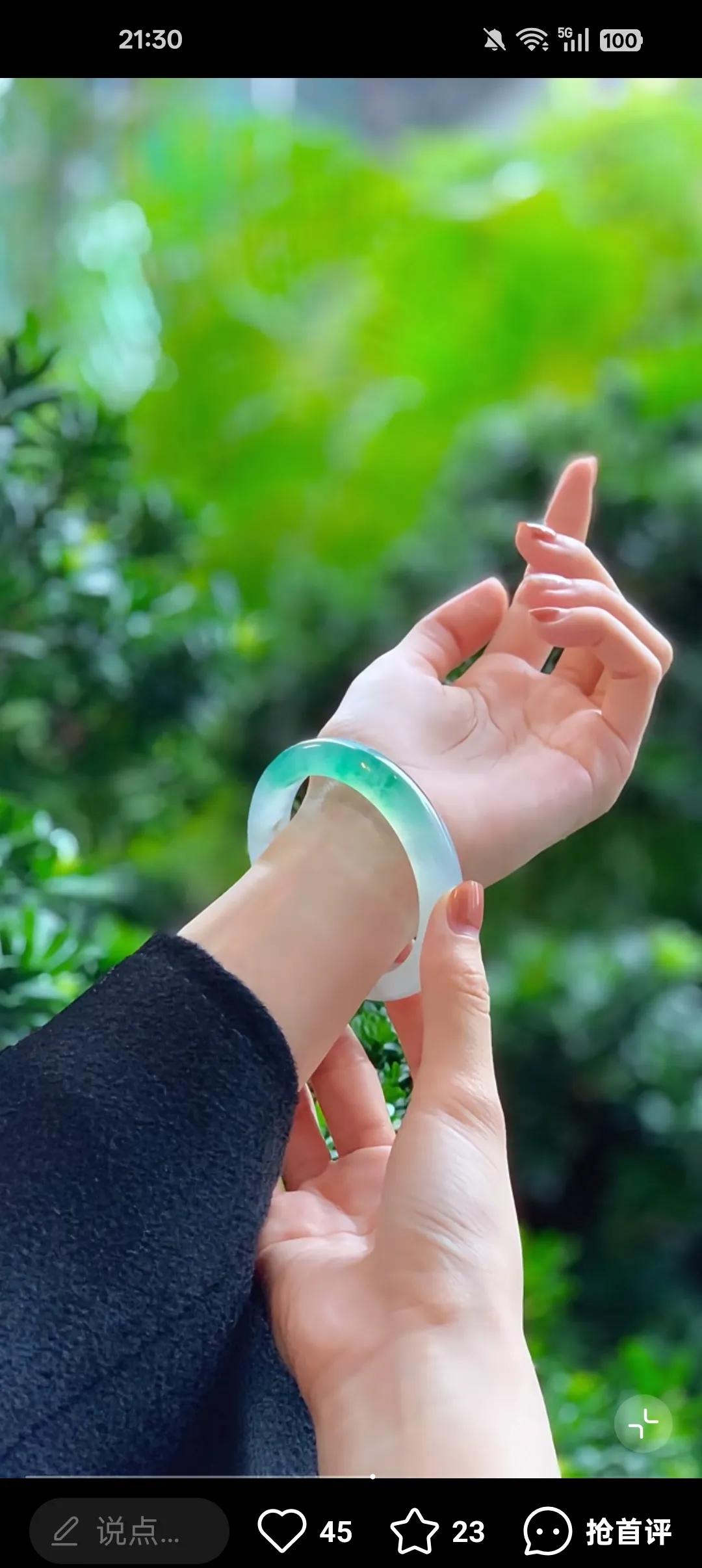 听说现在聪明女人都“戒掉了情绪，戴上了玉石”？别误会，这可不是什么中年标配，而是