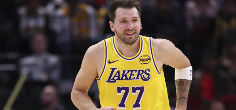 落选MVP！美媒为东契奇鸣不平！今日，NBA官网公布了本赛季常规赛MVP的最终