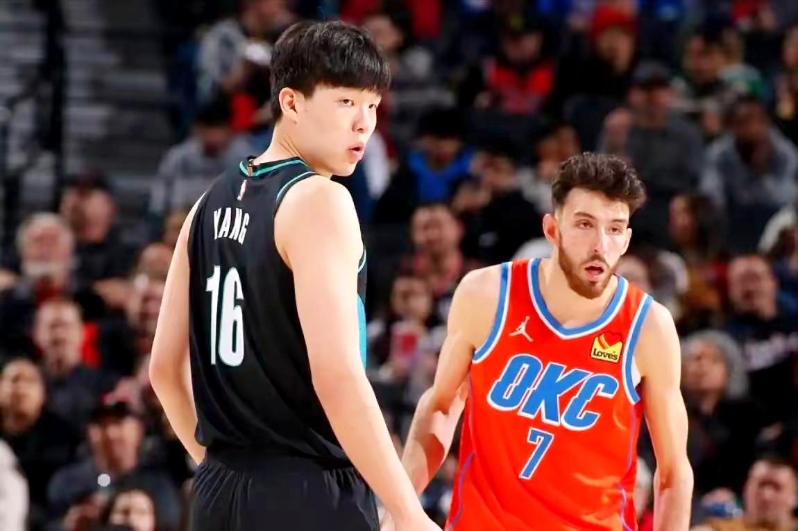 杨瀚森又砍0分，就这女朋友还不跟他分手？克林根因伤打不了，相信很多人都会认为