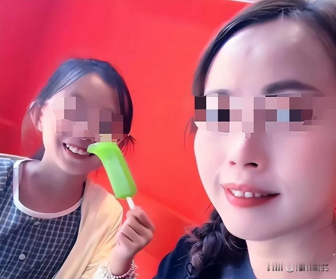 她们坠落在绝美的川西之路，她们的生命永远定格在冰冷的麻而曲河！只是把无尽的伤痛