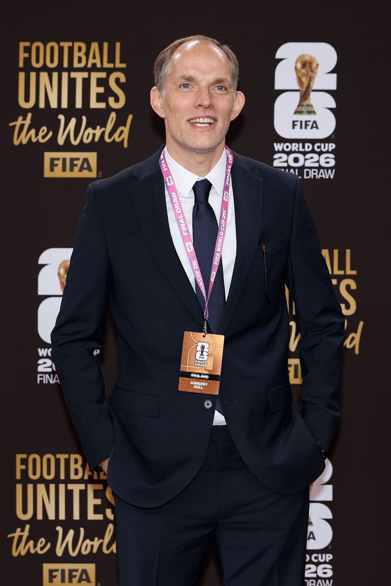 【芒特难入图赫尔法眼】邮报记者ChrisWheeler报道，英格兰队内以及曼联