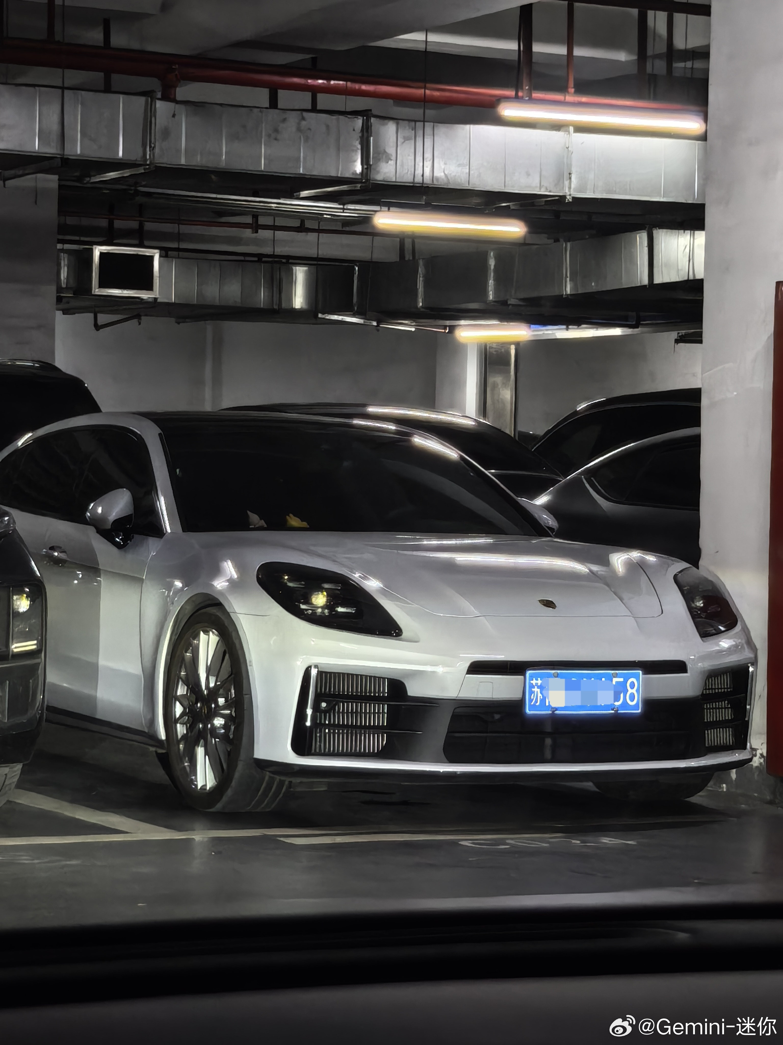 今天我一眼就能认出你是保时捷，但之后就不好说了保时捷我与汽车的日常