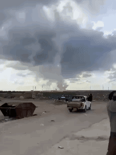 美军48秒射了11枚爱国者3拦截伊朗导弹按每枚约300-500万美元，48秒