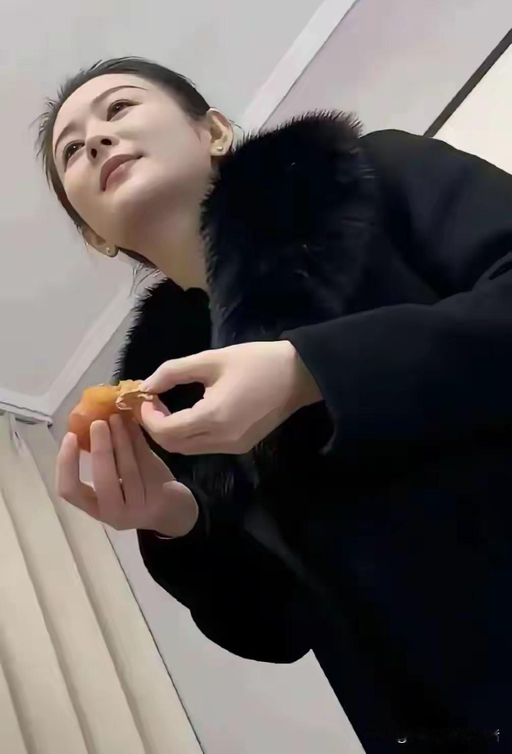 女人的软肋有三个第一，孩子第二，婚姻第三，父母其实都不是女人最大的