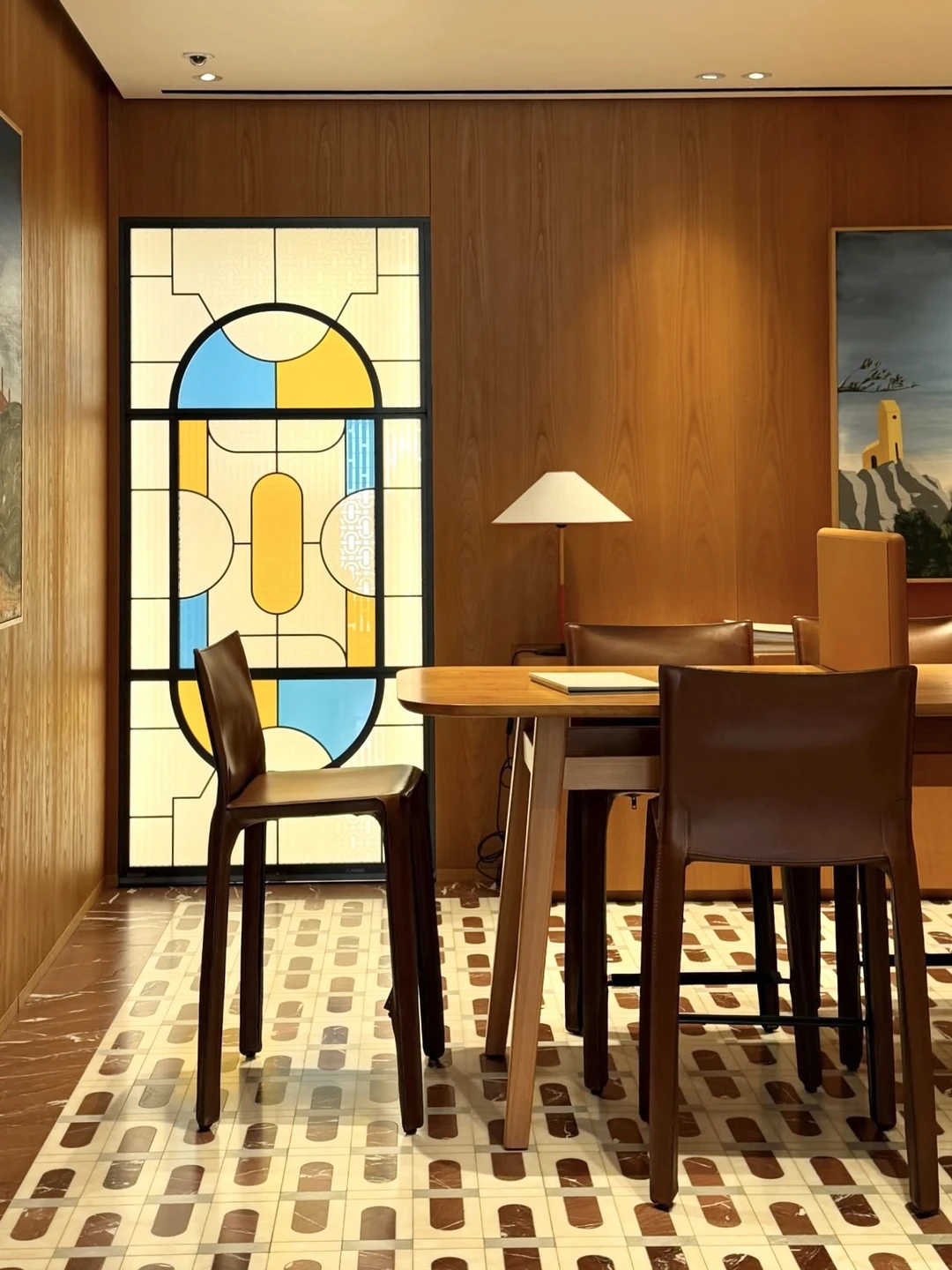 Cassina | 被这个会议室的设计惊艳到！