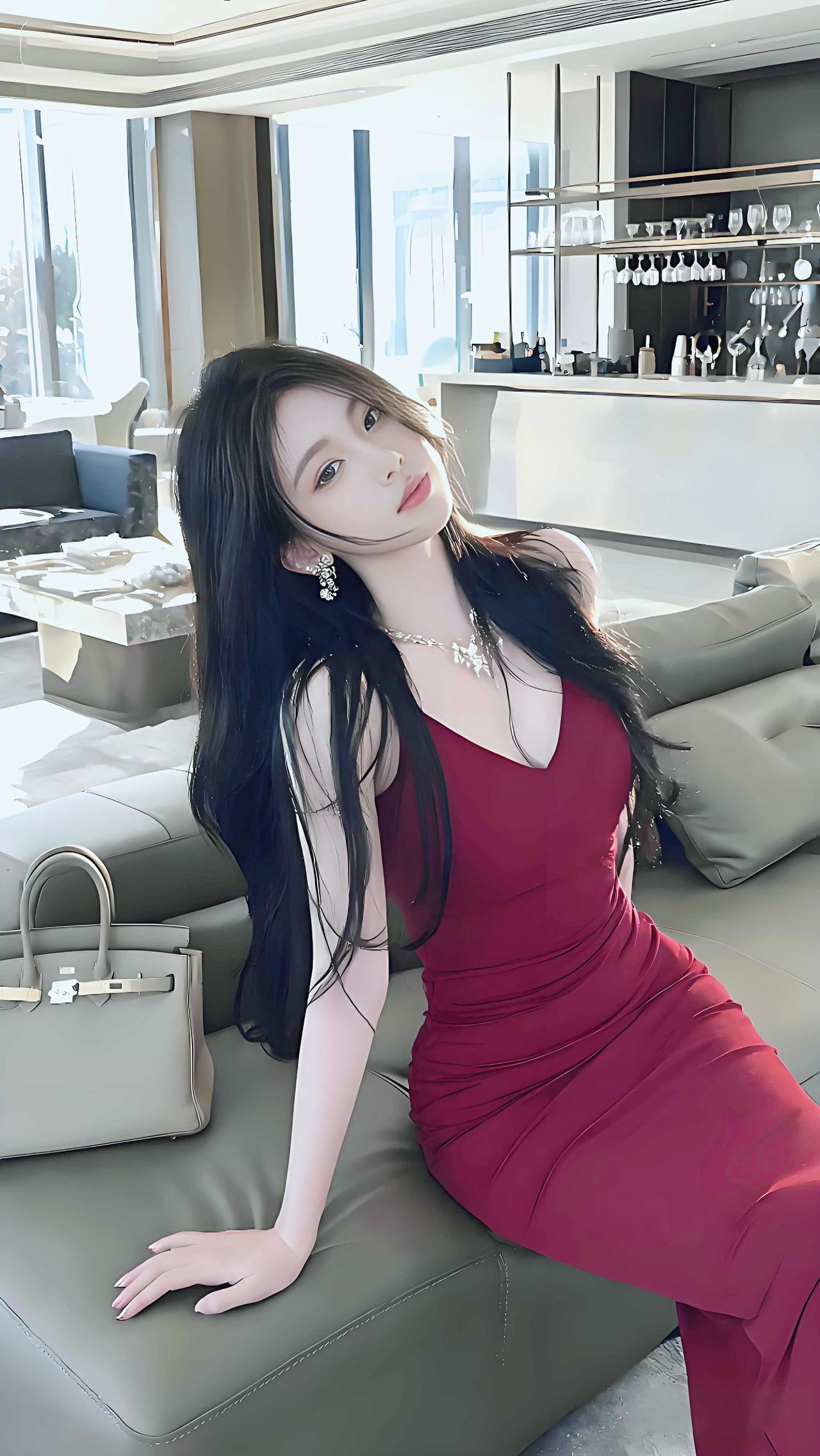 两种风格，一样的自在——是慵懒也是精致