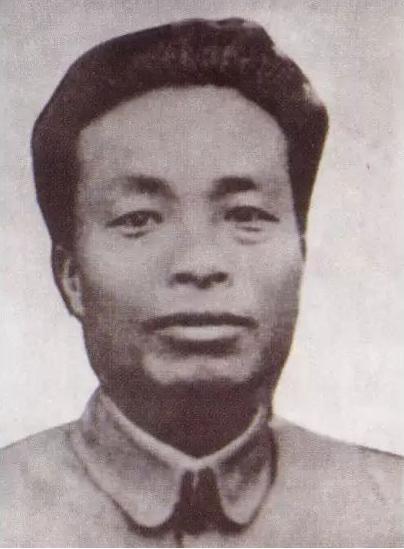1942年，从苏联回国的林彪，刚抵达延安就听到张浩病危的消息，他赶紧去找张浩，张