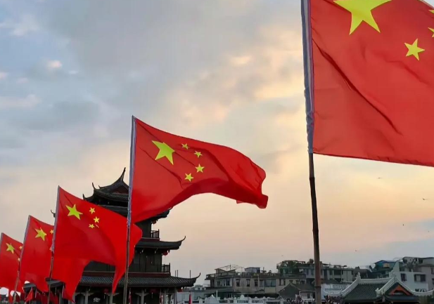 俄罗斯发出警告，战争一旦爆发，中国将面临全方位的围攻，但对中国来说，最危险的并不