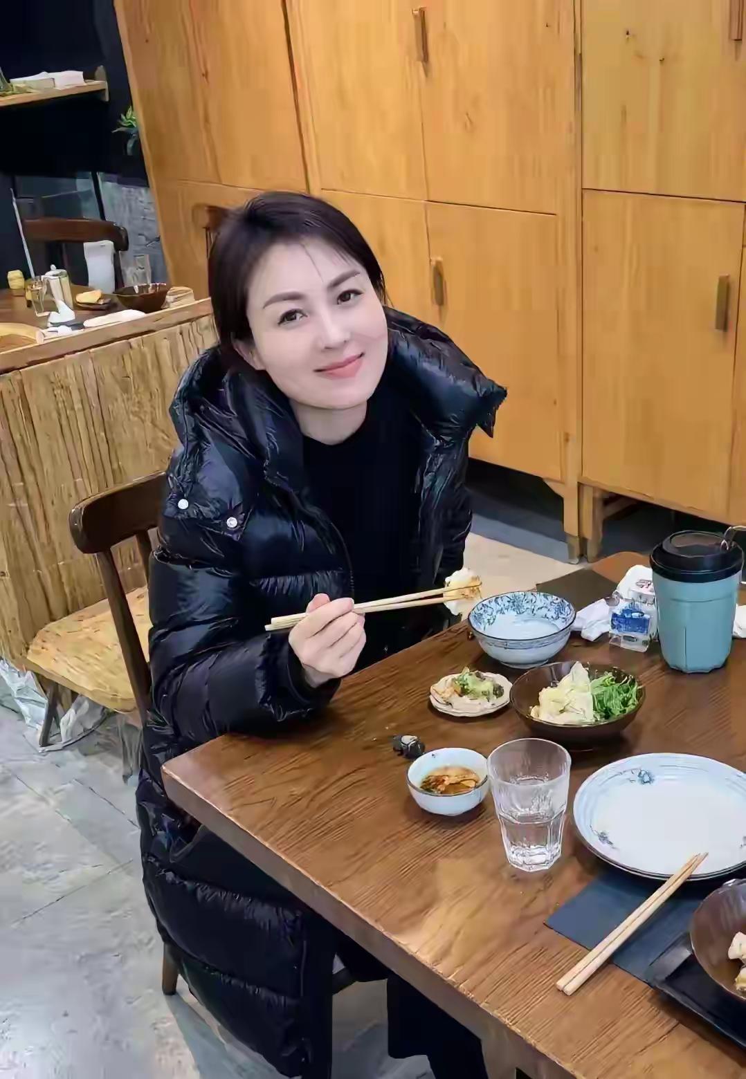 媳妇失业了，能干点啥[捂脸哭]