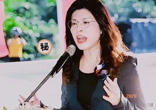 果然被我猜中了！郑丽文这回倒是"聪明"，干脆不张嘴。大陆海警船在台湾以东