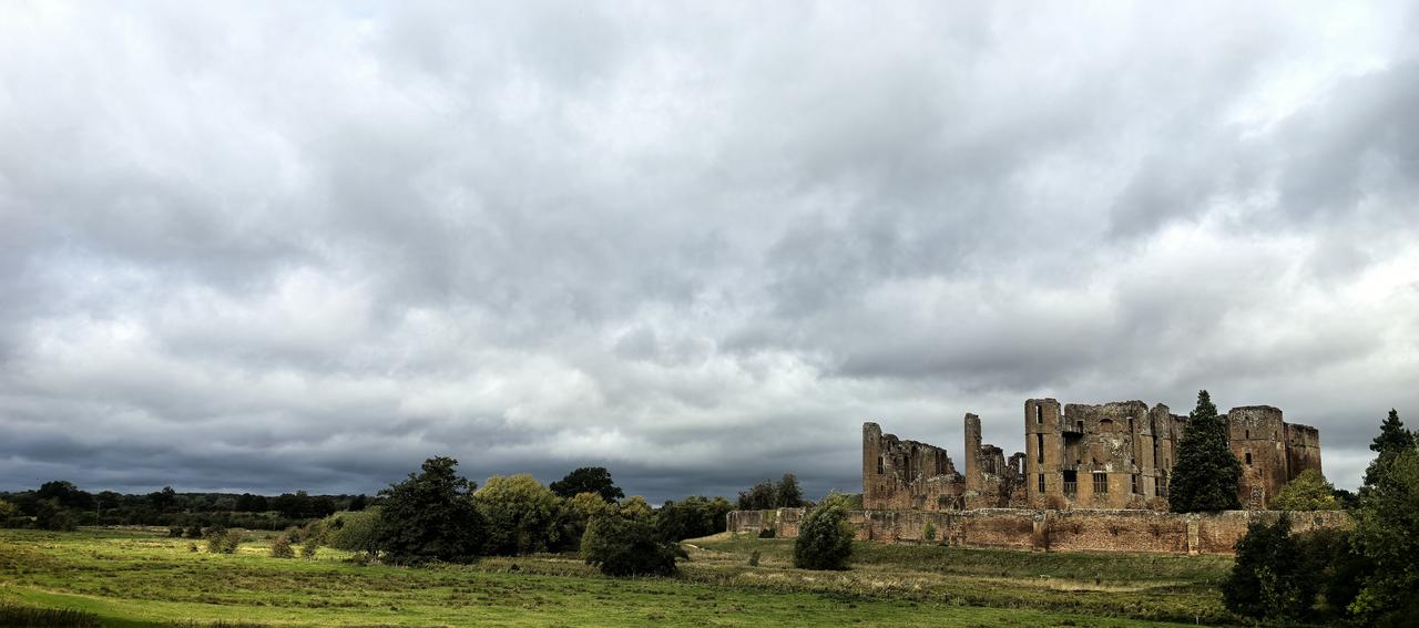 你知道如何用英语表达“乖”吗?comeonbegood.good‌：