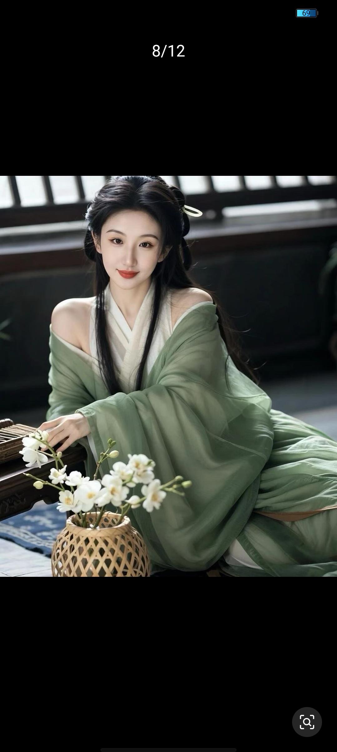 蕙质兰心气色馨，慈眉善目菩萨心。