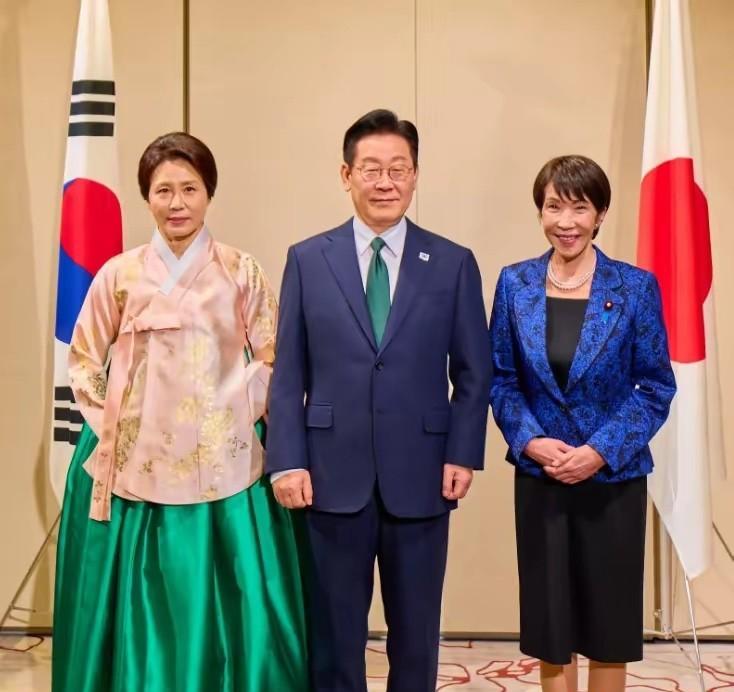 李在明高市早苗会面曝光！微表情藏不住了表面笑嘻嘻，心里MMP？韩国在野党党