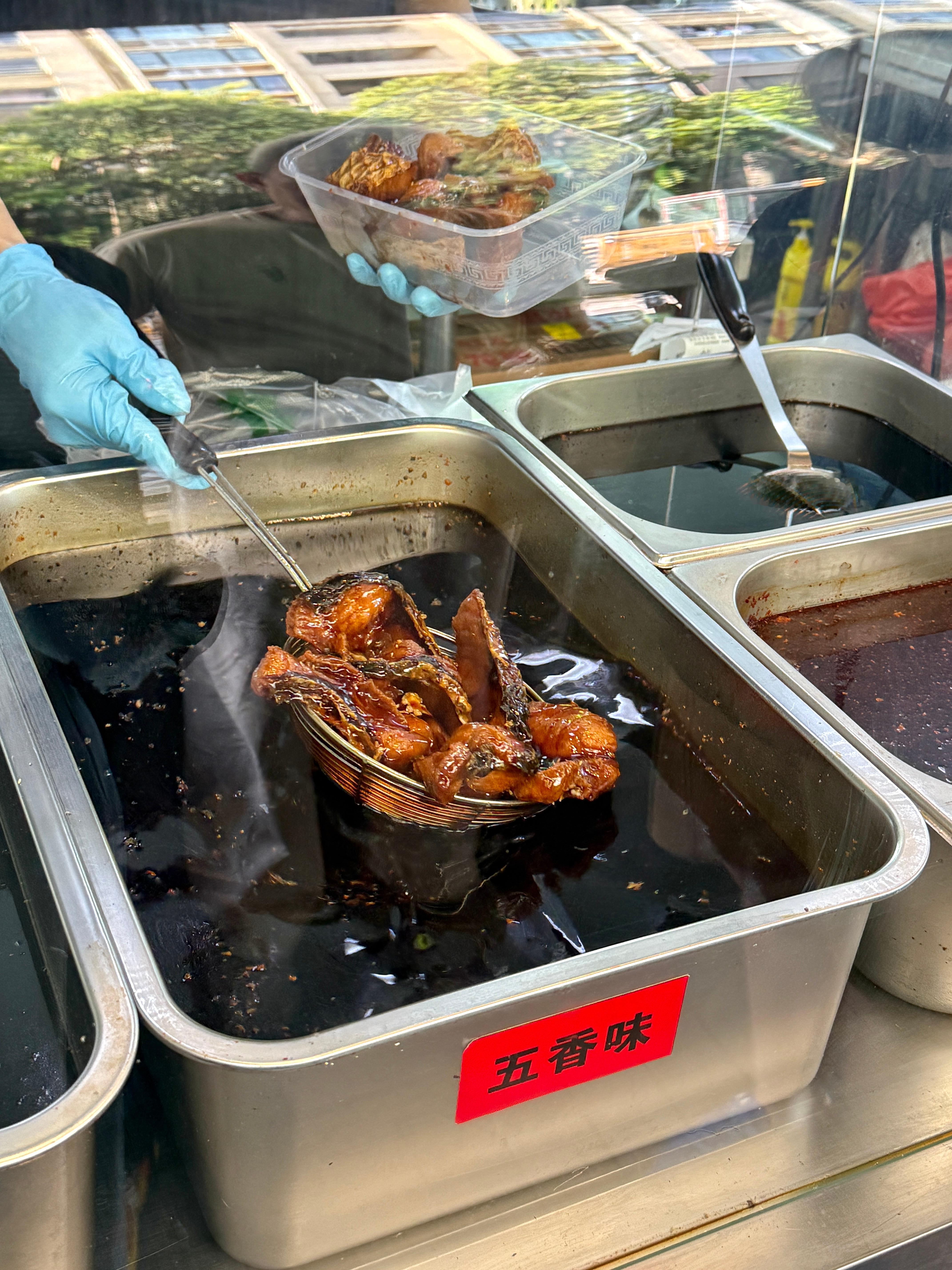 在大上海逛菜场也是蛮有一番滋味的。​​​