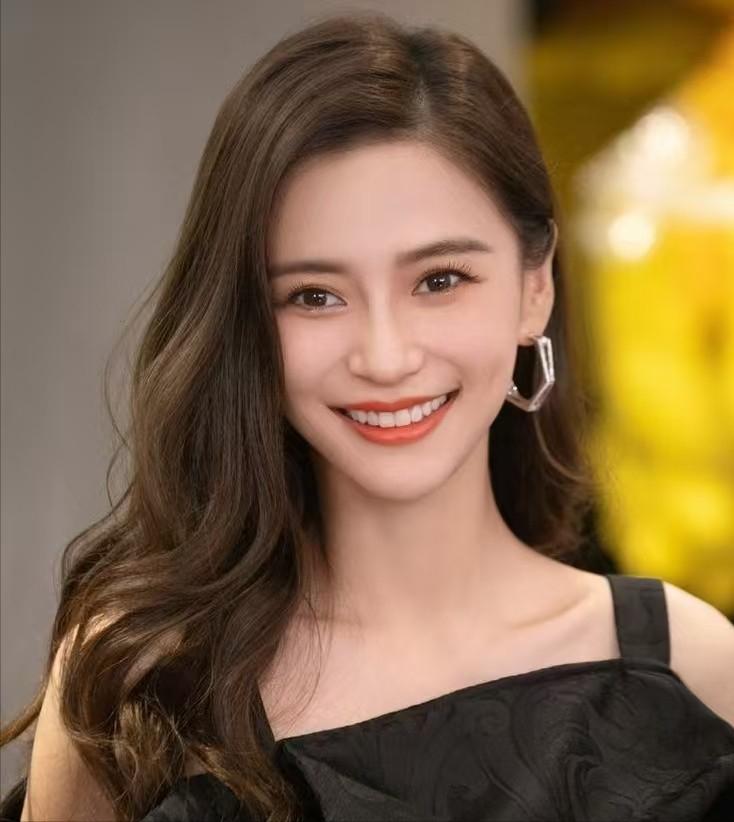 杨颖为什么不再婚？不是没人馋她身子，也不是还惦记黄晓明，而是因为，她自己已经经济
