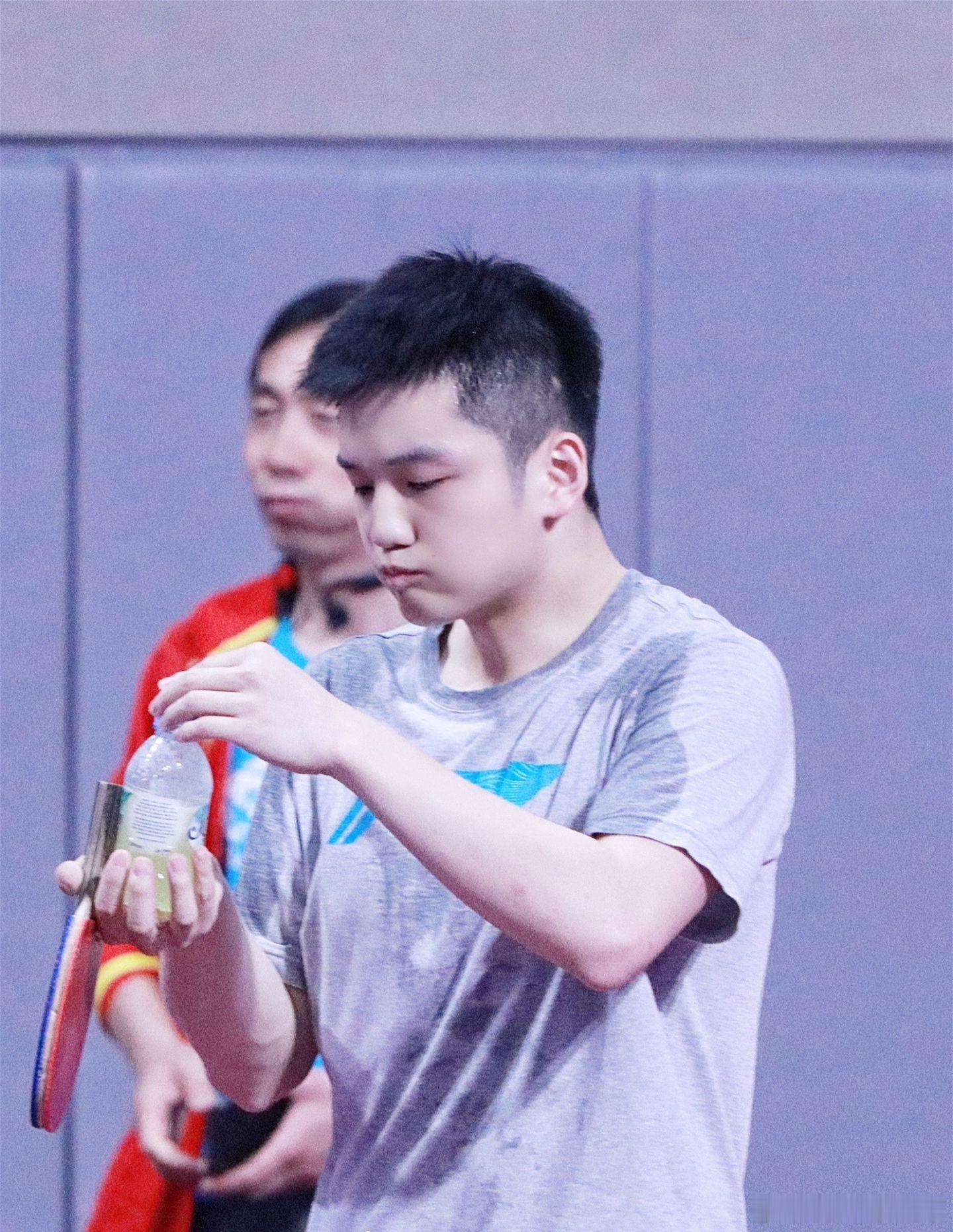 樊振东有着任何人无法比拟的小表情🐼​​​