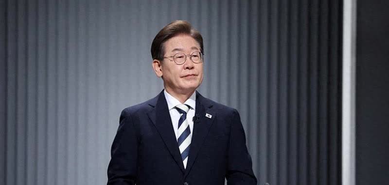 韩国总统李在明要去美国见特朗普了，临行前特意向中国打了招呼：这次去绝对不聊台湾问