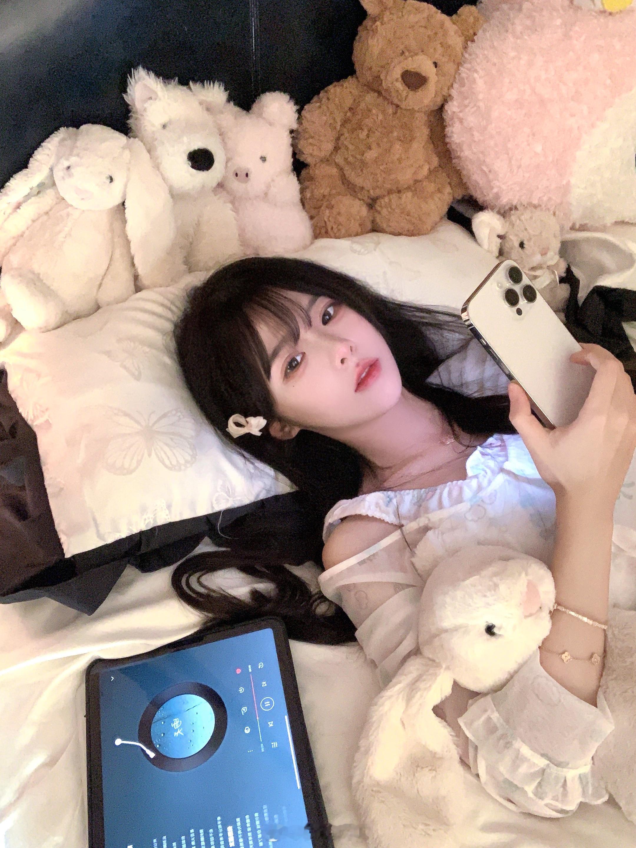 你的信息太难等了我要先睡觉了晚安​​​