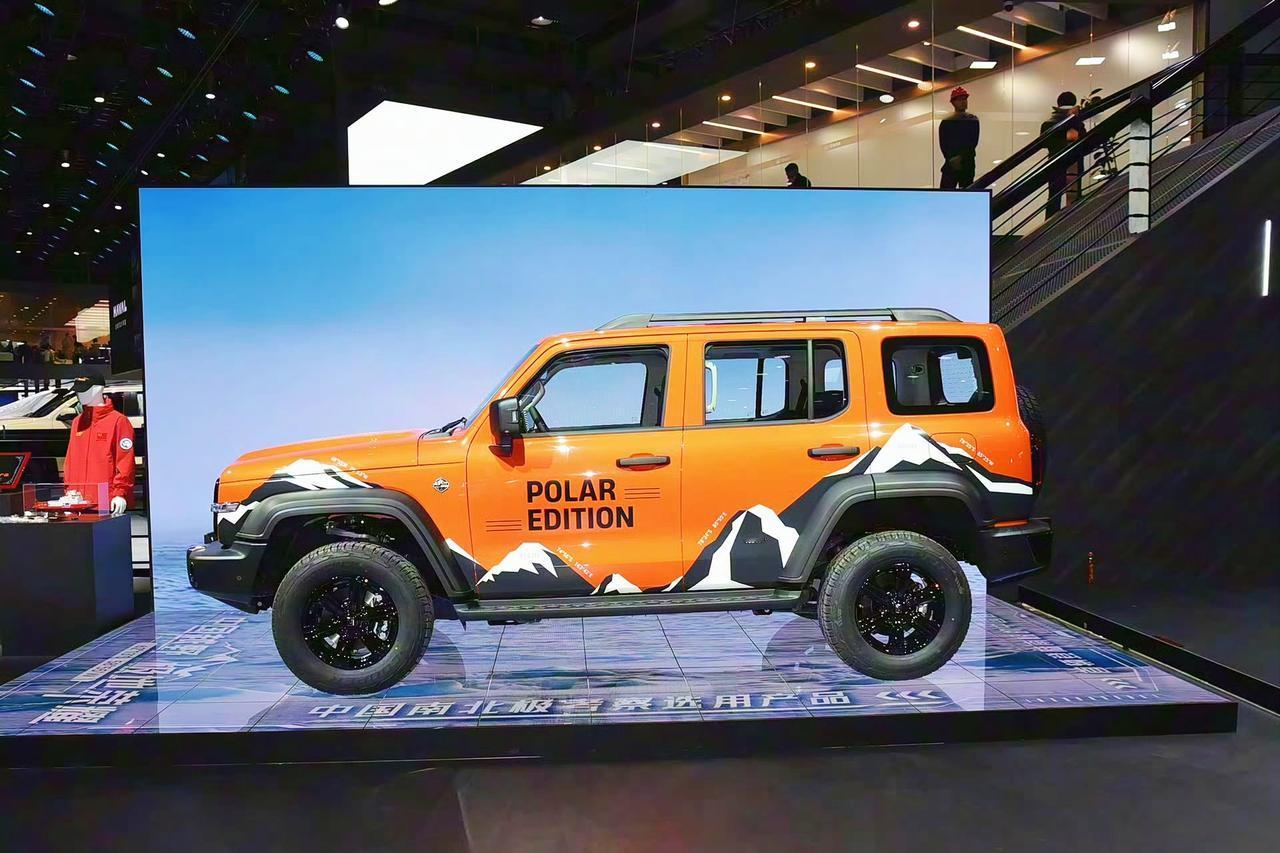 坦克300极地版上市，配三把锁+无线遥控绞盘售价22.68-24.48万元，限