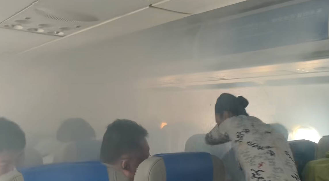 飞行中旅客的充电宝冒烟 天津航空回应