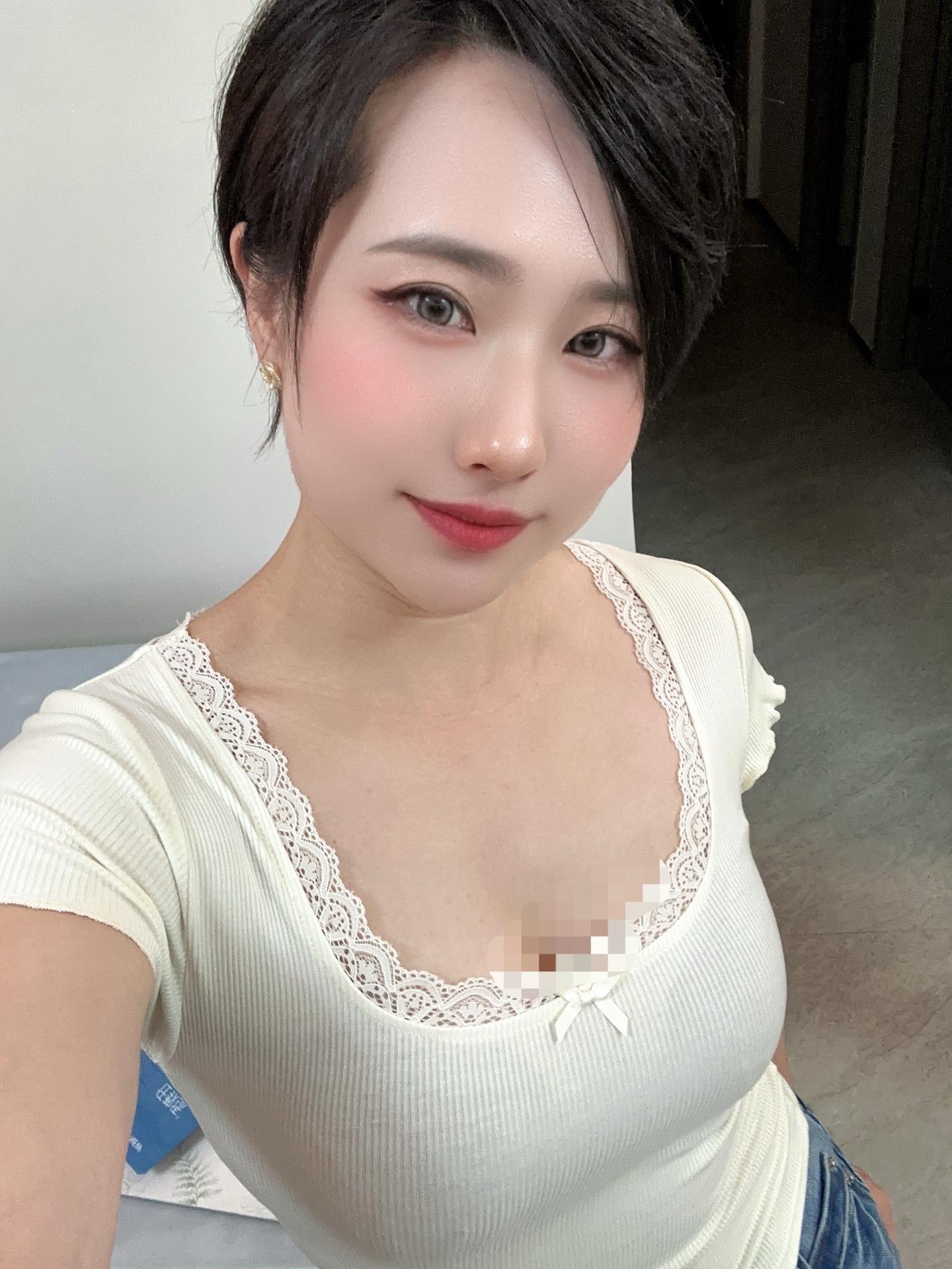 短发 微胖