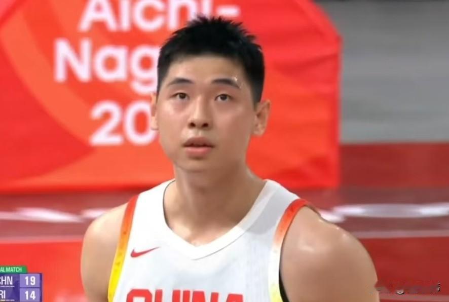 崔永熙谈中国男篮：“我已经不知道要说什么了，我们今天还是老问题，篮板一直在丢