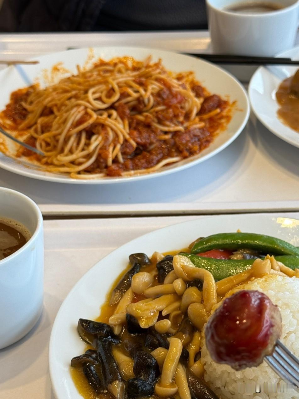 减肥减脂饮食的反面教材[呲牙笑]！菜汤泡饭、盖浇饭、拌饭面，油糖混合物热量贼高，
